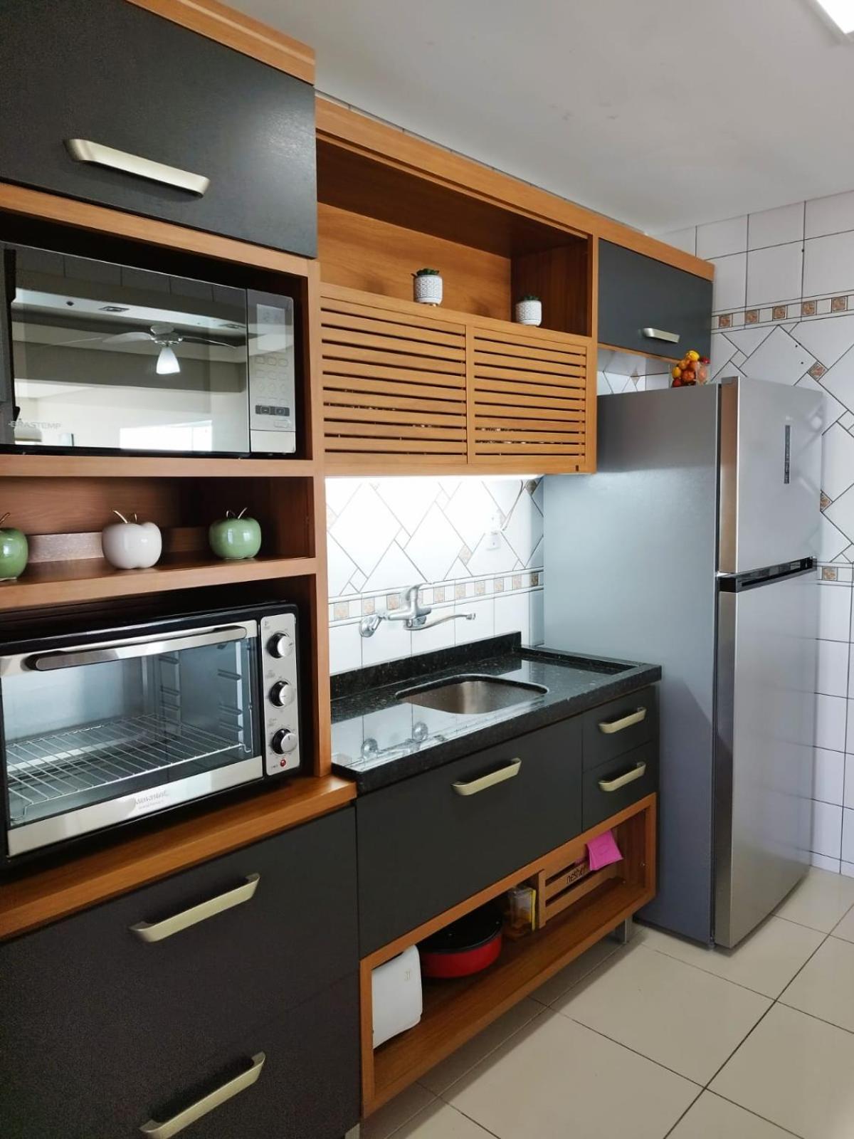 Apartment Em