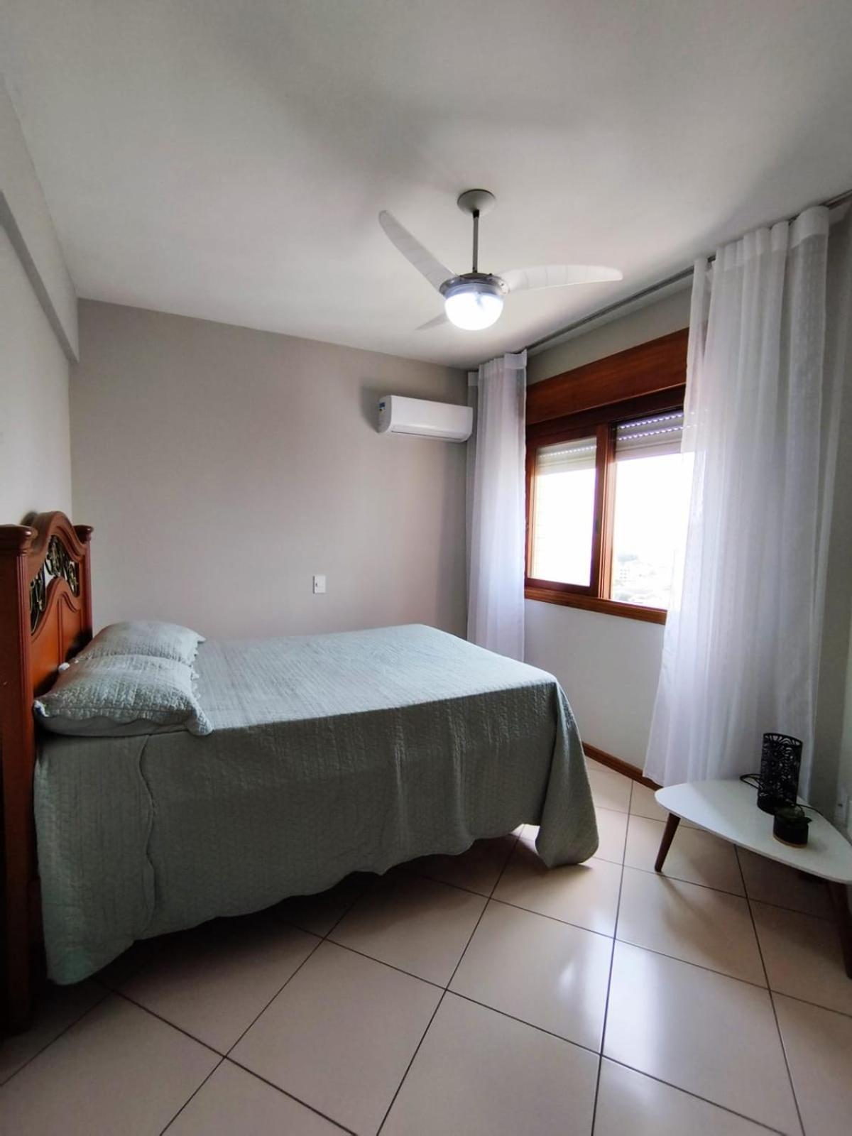 Apartment Em *